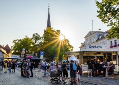 Blick in Richtung Marktplatz zum Altstadtfest in Bad Freienwalde