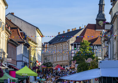 Blick in die Innenstadt zum Altstadtfest in Bad Freienwalde