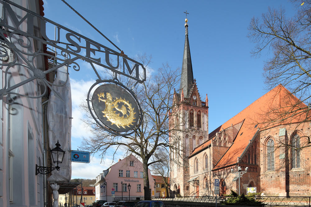Stadtgeschichte-Nikolai-Kirche Bad Freienwalde